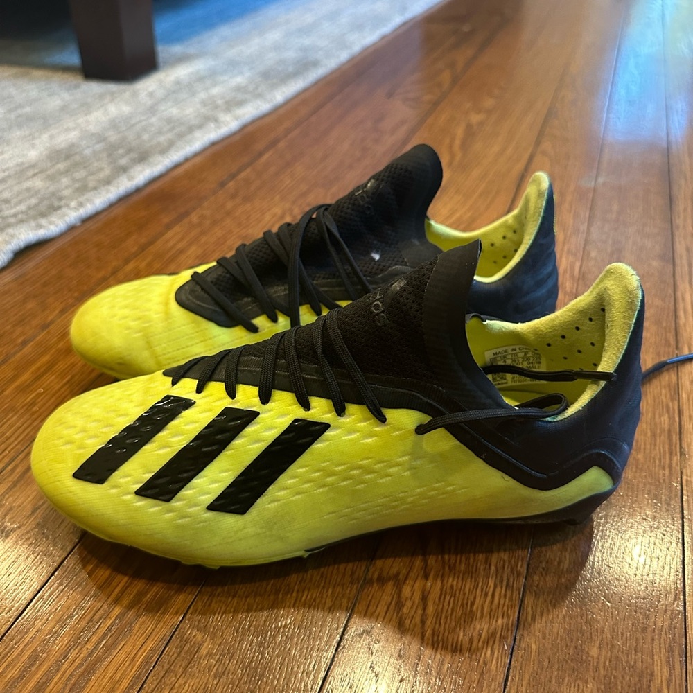 Adidas Soccer Cleats - Sz 4.5